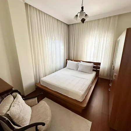 Garden House Heybeliada شقة